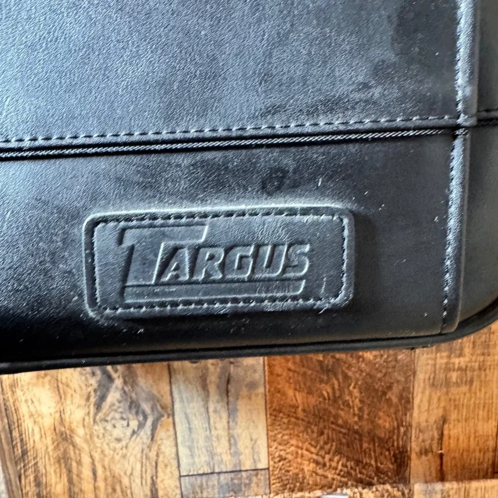 Targus Black Leather Laptop Bag Briefcase Messenger‎ Shoulder Strap Travel